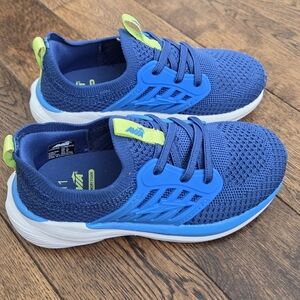 Avia Kids Blue Knit Sneakers Size 11